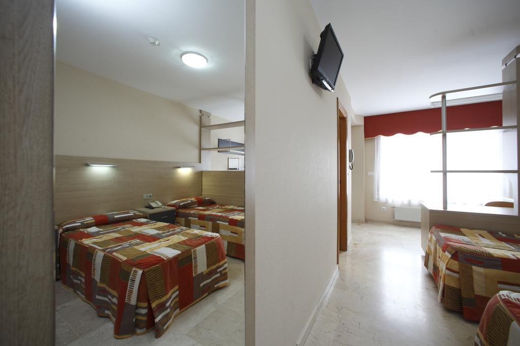 Hotel Rialta Culleredo Rum bild